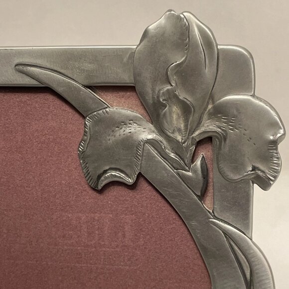 Seagull Pewter Iris Flower Garden Photo Frame 8” For 5x7 Photo Art Nouveau - Picture 5 of 9
